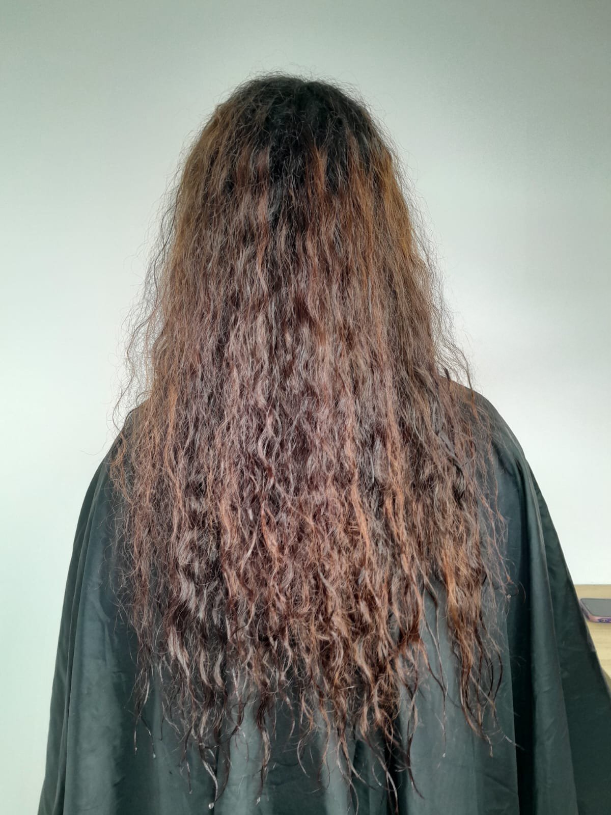 שיער פגום לפני שיקום והחלקה